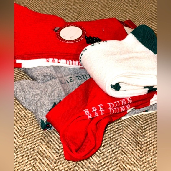 NWT Rae Dunn Women’s Festive Holiday Christmas Crew Socks - 6 Pair - Picture 5 of 5